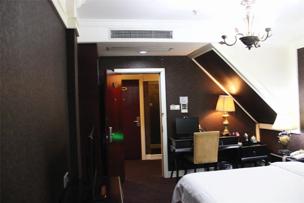 شانغهاي Manhattan Jinling Hotel الغرفة الصورة